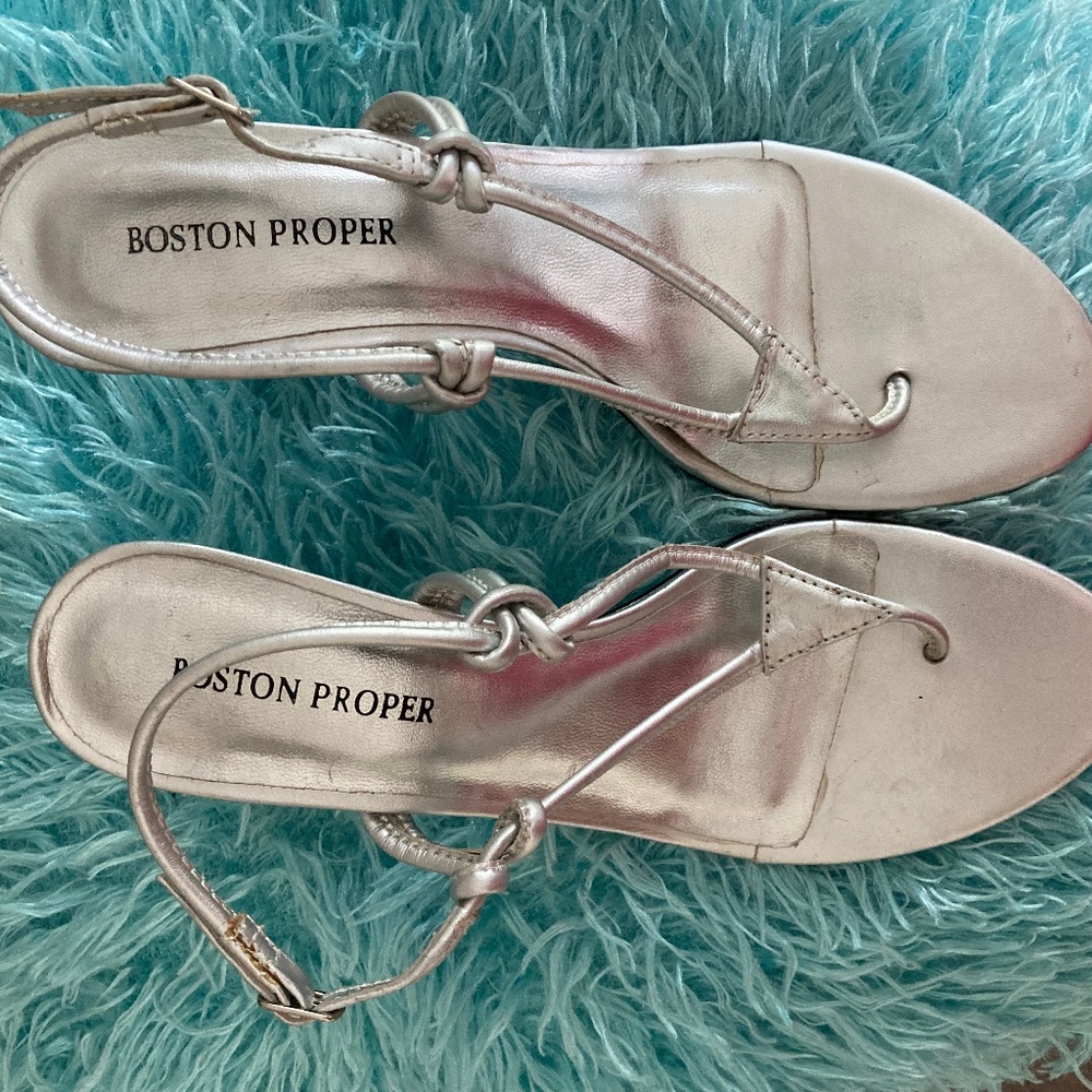 Hand Made in Brazil Thong Sandal w Buckle Strap - Picture 2 of 12